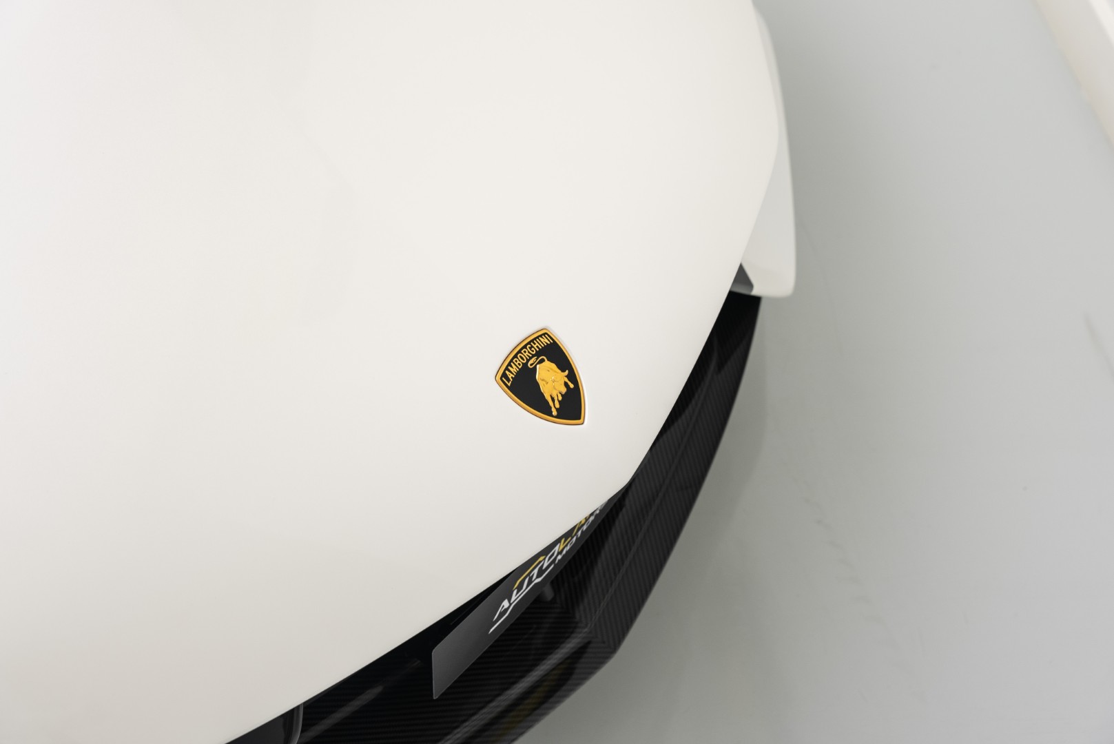 2024 LAMBORGHINI REVUELTO. FULL CARBON FIBER. STUNNING SPEC. MAIN DEALER WARRANTY AND SERVICE.
